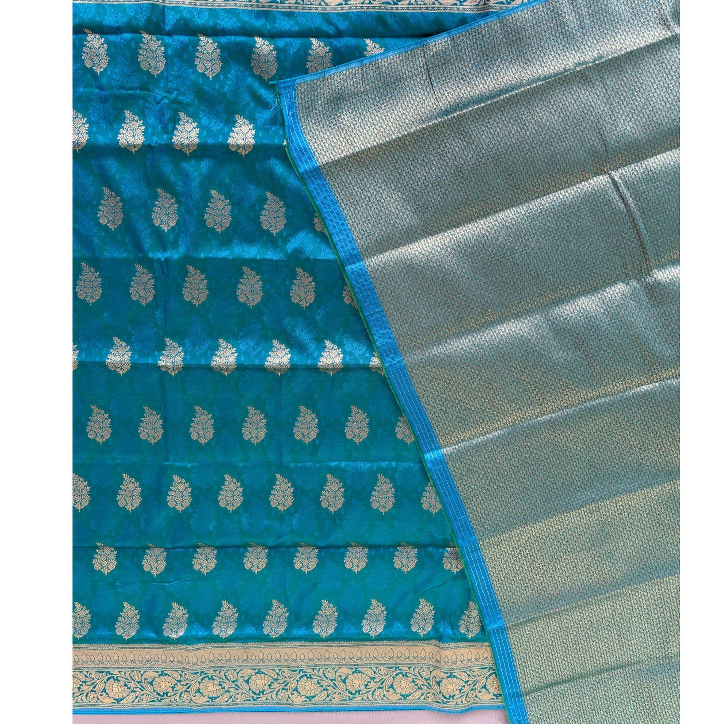Blue ethnic Leaf motif Soft Silk Saree