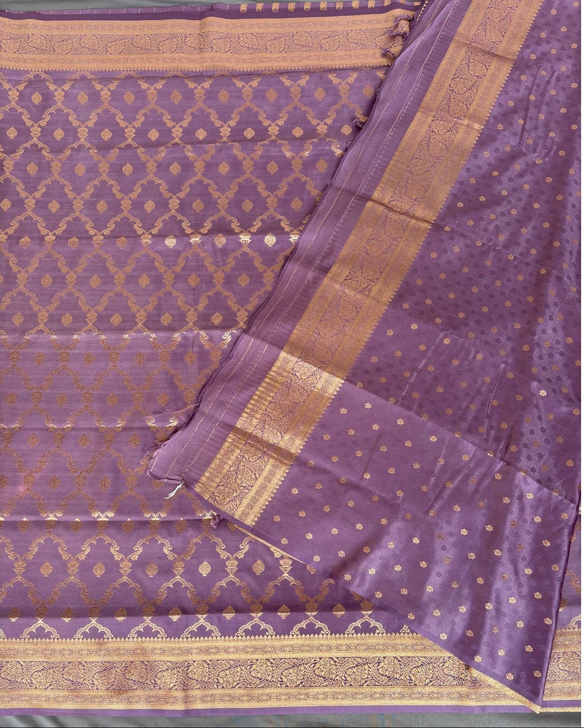 Lavender Rich Sheen Checks Floral jal Silk Saree