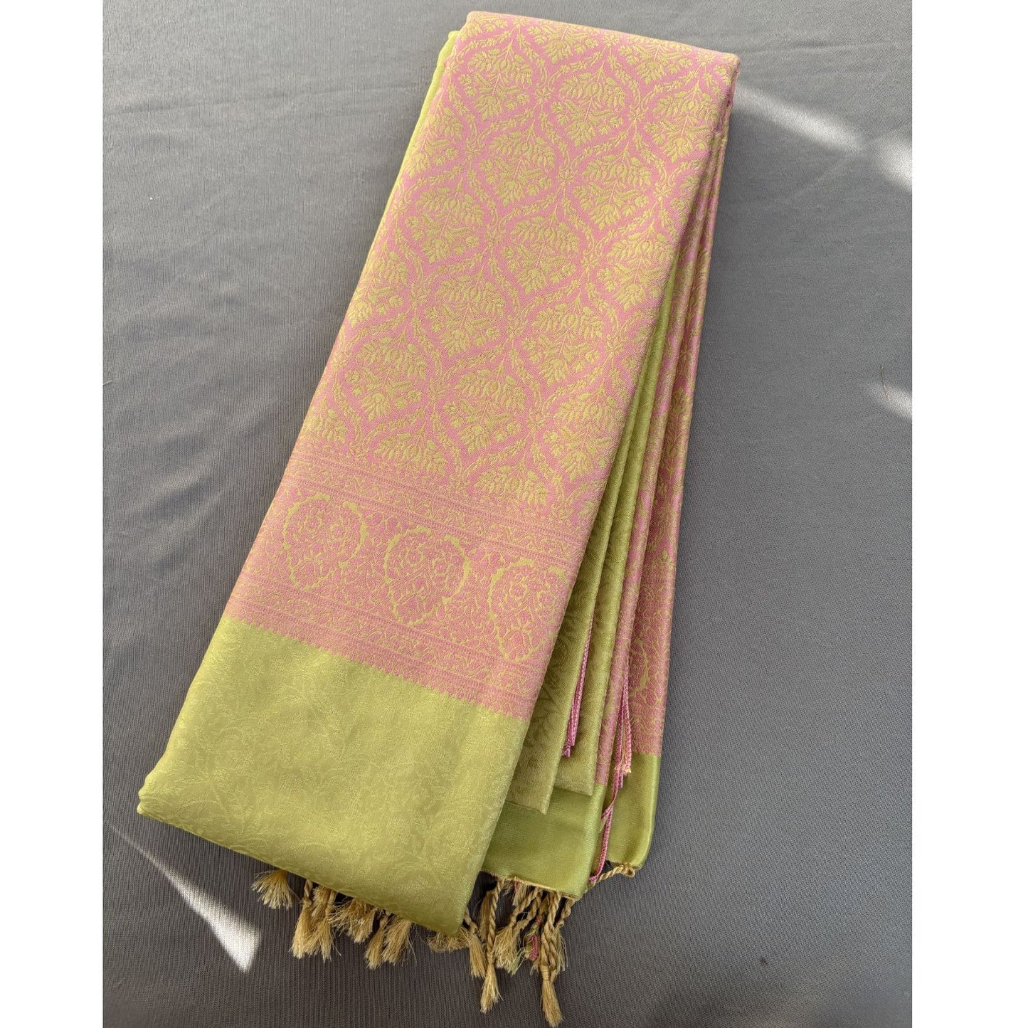 Light Green floral jal Soft Silk Saree
