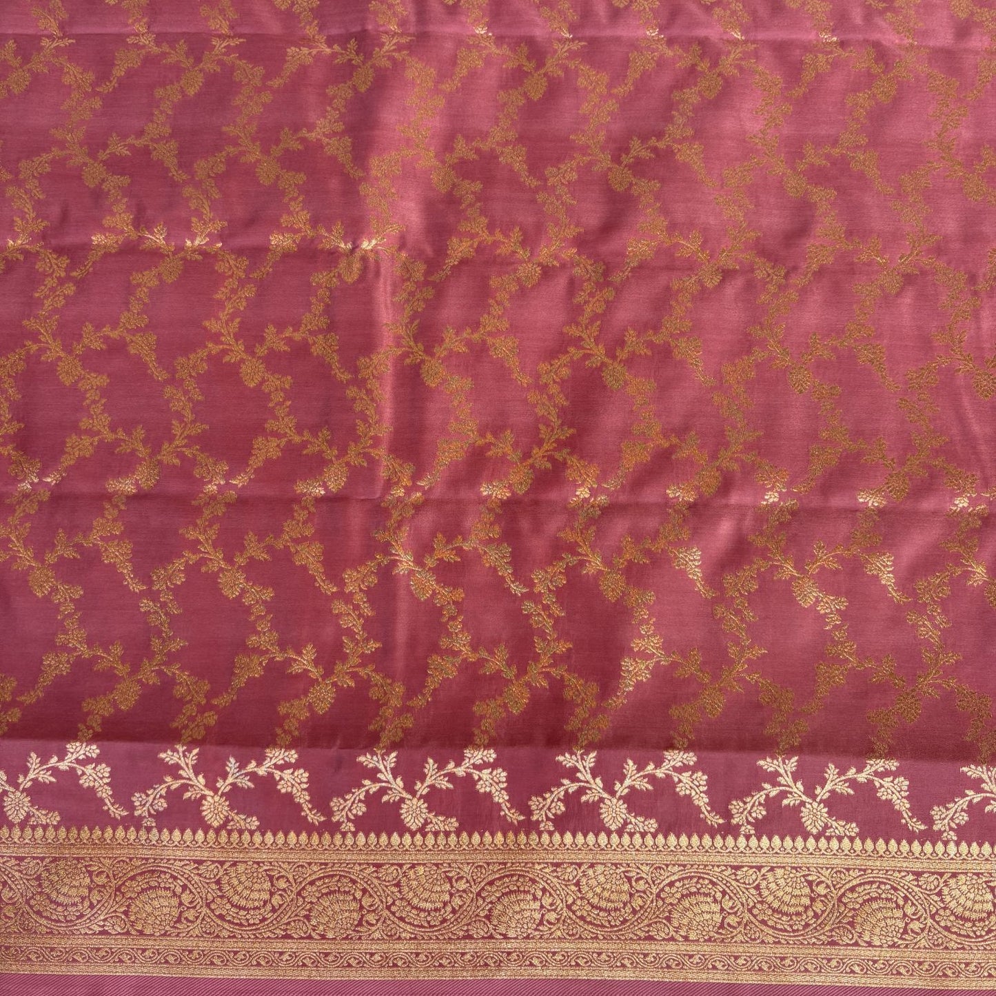 Onion Brown Rich Sheen floral jal Silk Saree
