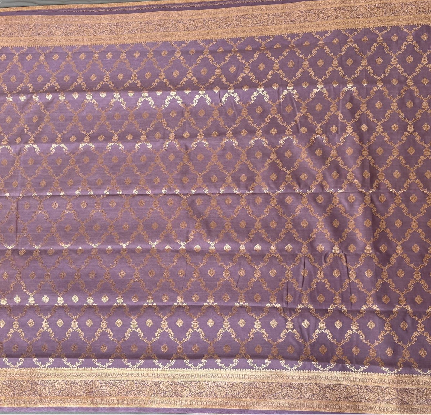 Lavender Rich Sheen Checks Floral jal Silk Saree