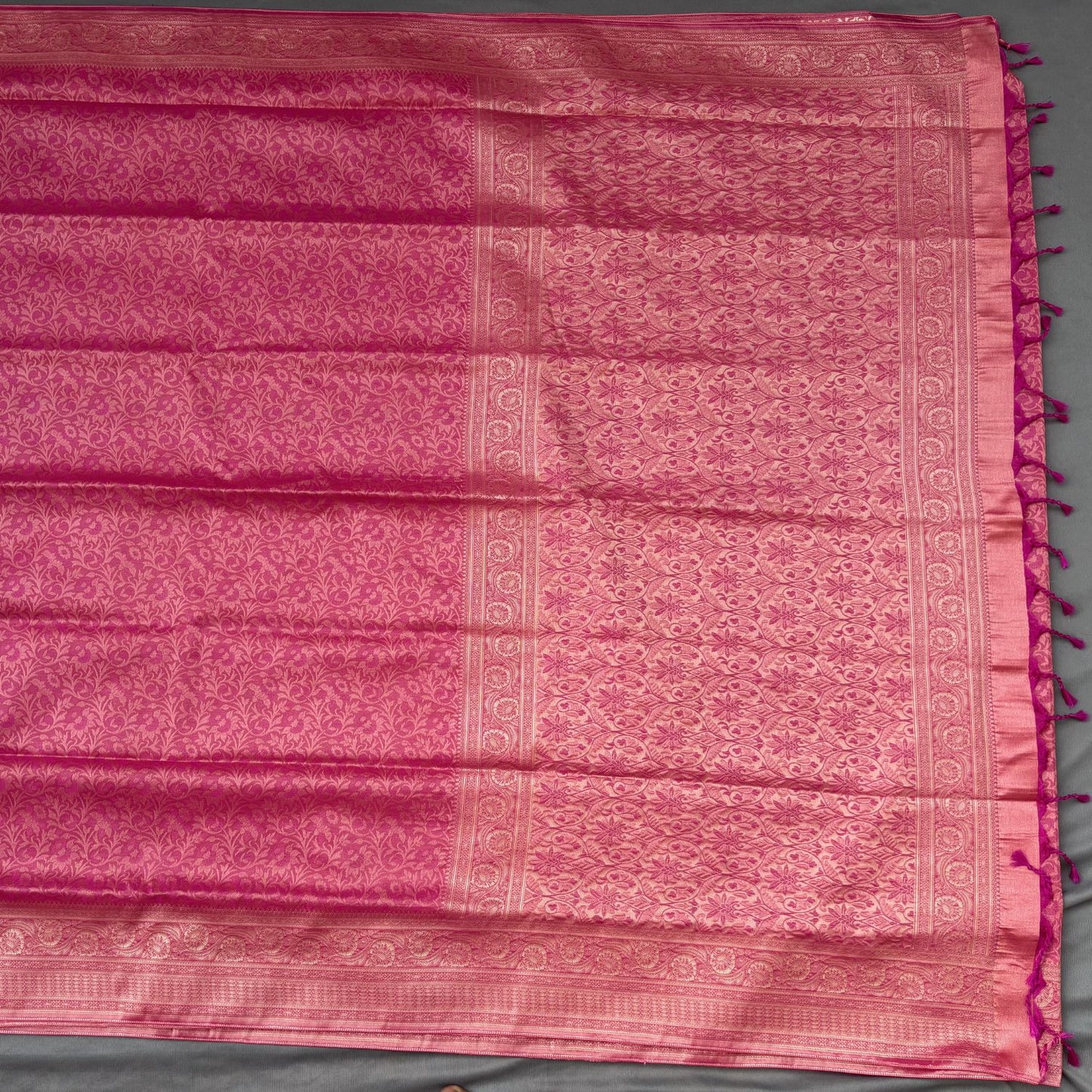 Pink floral jal Soft Silk Saree