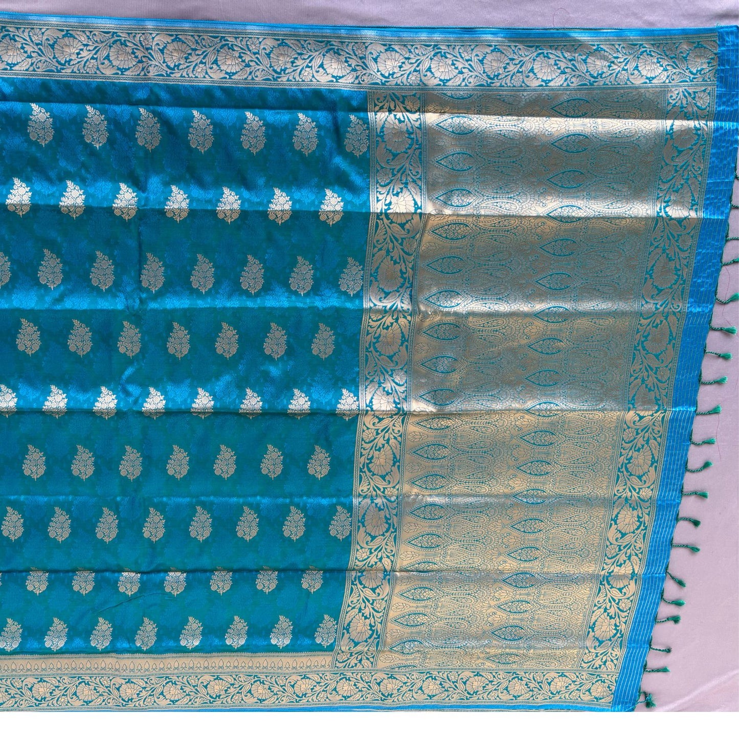 Blue ethnic Leaf motif Soft Silk Saree