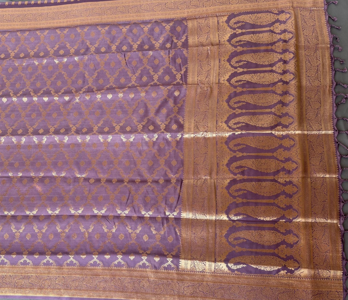 Lavender Rich Sheen Checks Floral jal Silk Saree