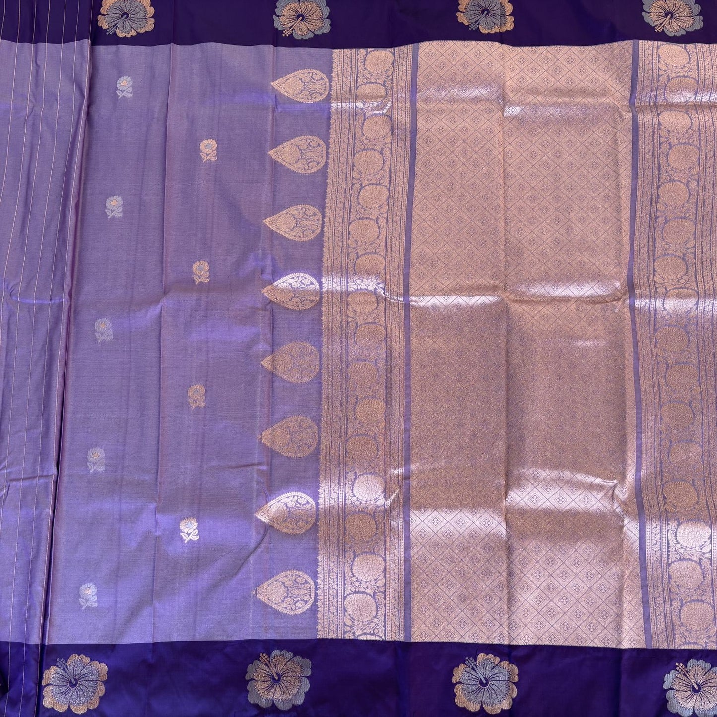 Violet floral Motif Semi Soft Silk Saree