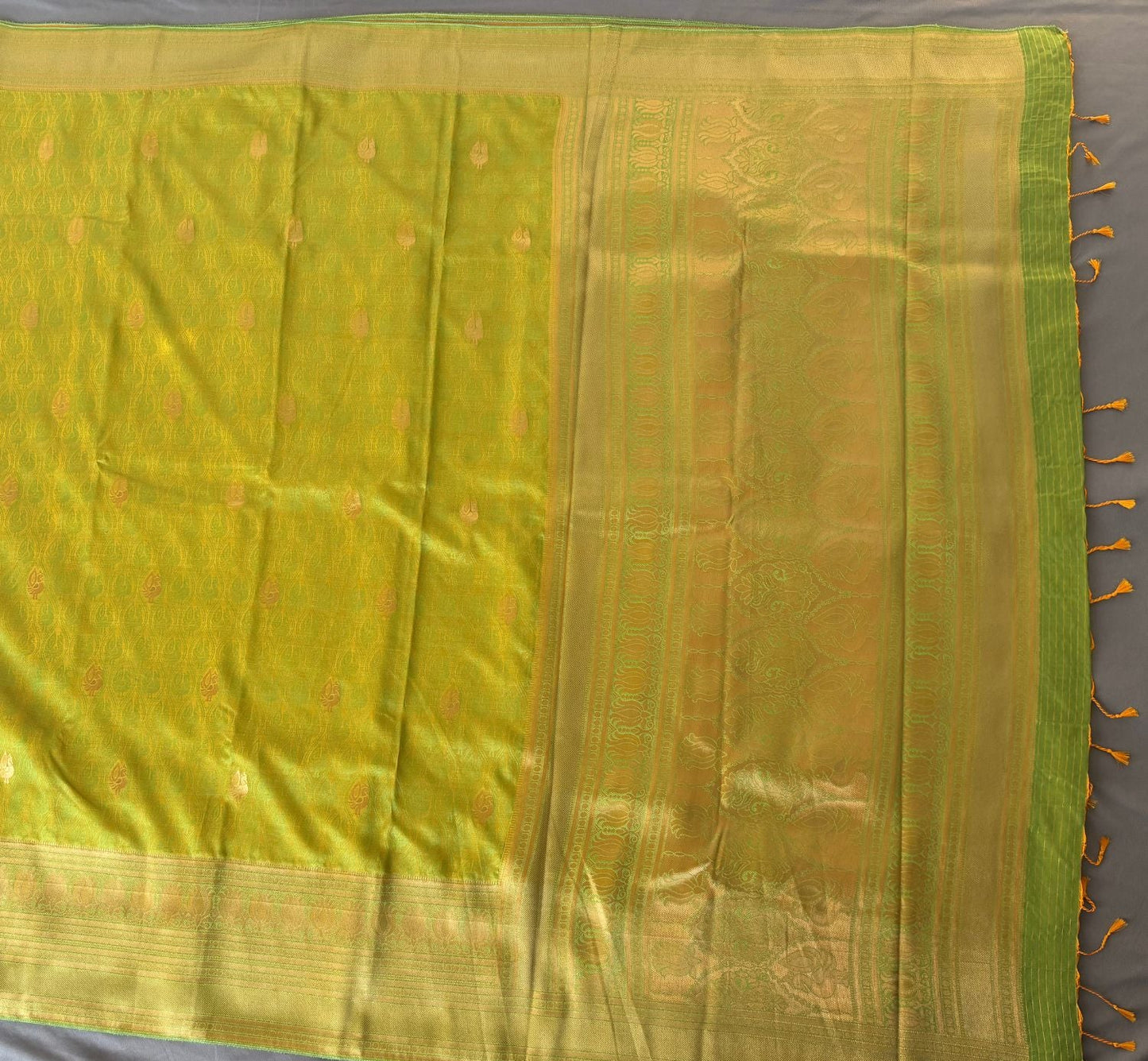 Green bird motif Silk Saree