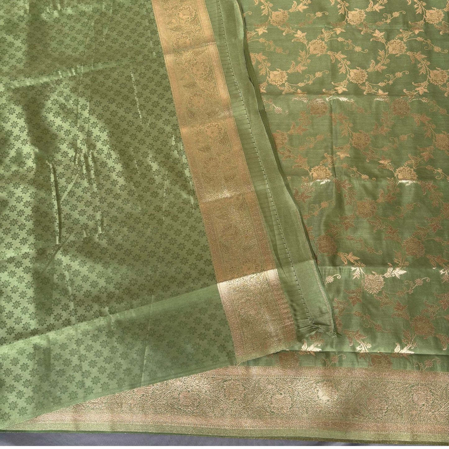 Green Rich Sheen Big Floral jal Silk Saree